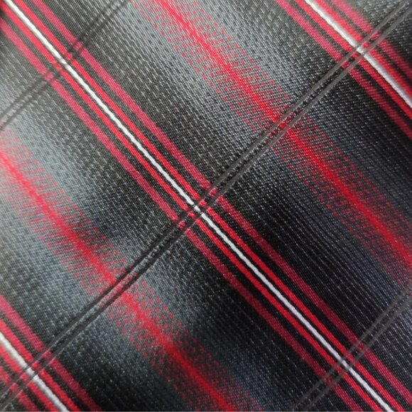 ✨ Pierre Cardin Red and Black Stripe Tie - Picture 3 of 6
